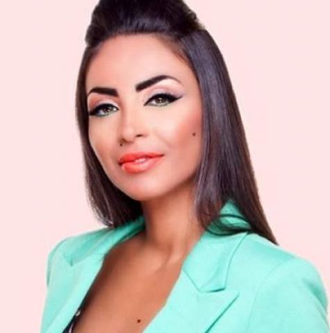 المطربة دوللي شاهين