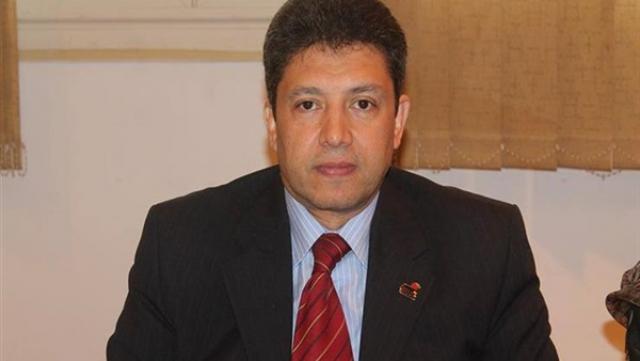 الدكتور محمد دعدور رئيس الجامعة