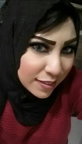 الكاتبة ريهام محمود