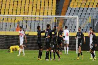 فاركو يتلاعب بالزمالك ويهزمه بثلاثية...