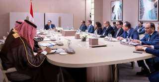 رئيس الوزراء المصري يستقبل وزير...