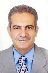 رئيس جامعة أسوان يهنئ الأخوة...