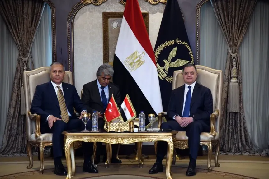 وزير الداخلية يستقبل نظيره التركي لبحث تعزيز التعاون الأمني بين البلدين