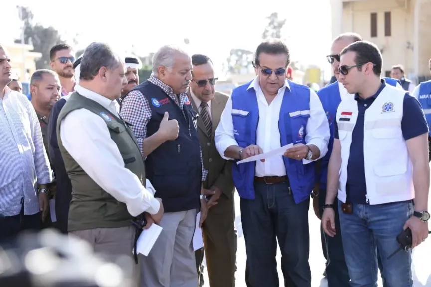 عاجل  وفد الإتحاد الأوربي يصل العريش لتفقد المساعدات الإنسانية ومعبر رفح من الجانب المصري.