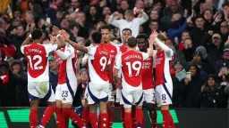 أرسنال يعبر بورتسموث إلى دور...