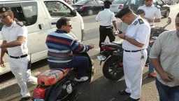 الداخلية تضبط 1401 مخالفة للدراجات...