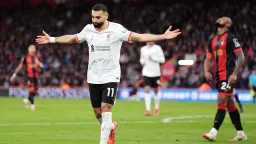 محمد صلاح يطارد إنجازًا تاريخيًا...