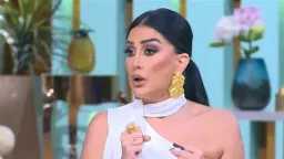 غادة عبد الرازق تعلن عمرها...