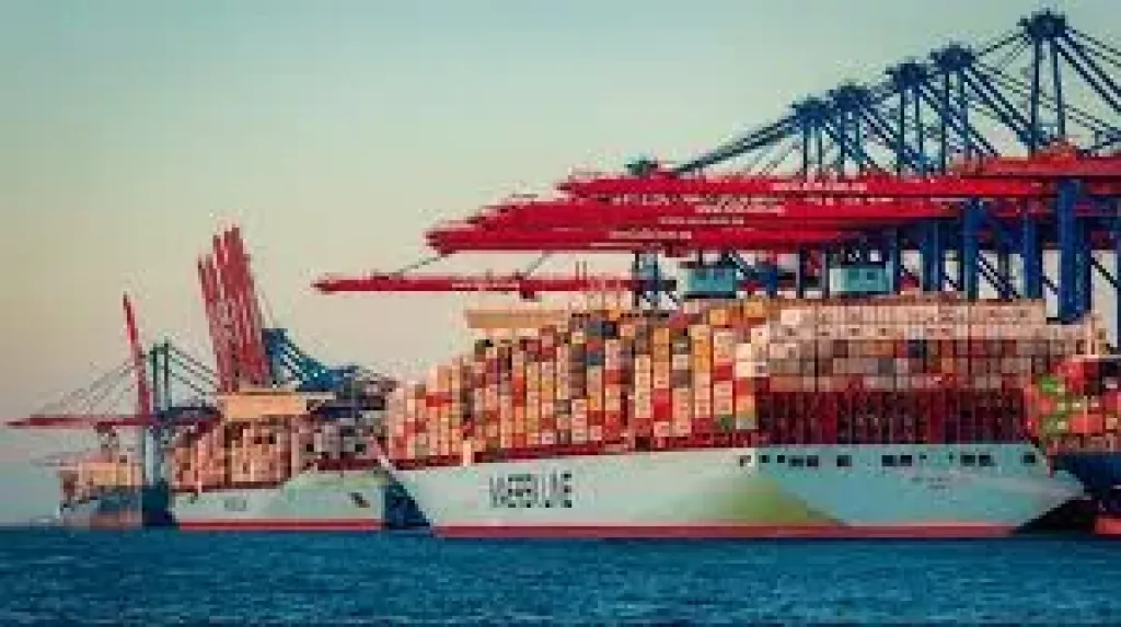 الإحصاء: 4.44 مليار دولار